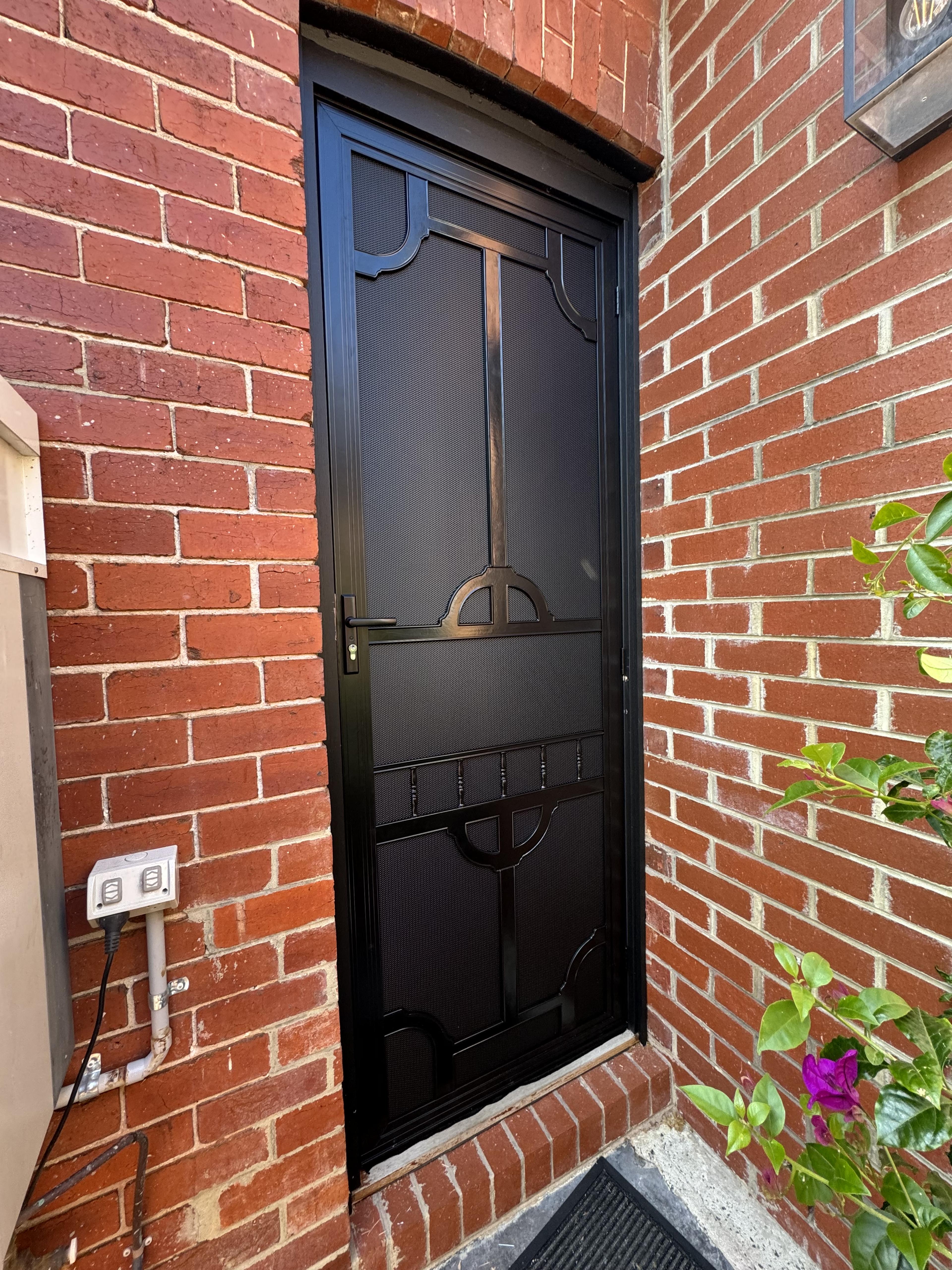 Quality Mesh Installation